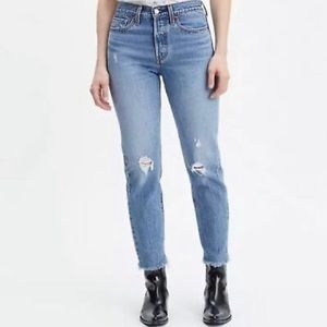 Levi’s High Premium Denim Rise Straight Wedgie Jean 31 Button Raw Hem Distress